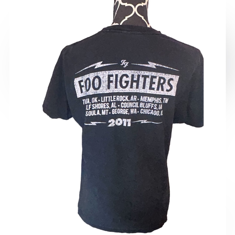 Foo Fighters T Shirt Dave Grohl 2011 Tour Wasting Light Concert T- Shirt - Picture 4 of 16